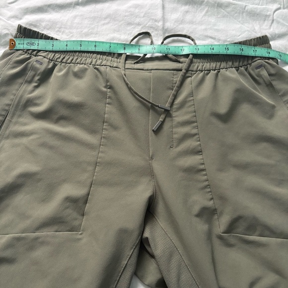 Lululemon Men’s License To Train Joggers Pants Light Green Workout - Picture 11 of 13